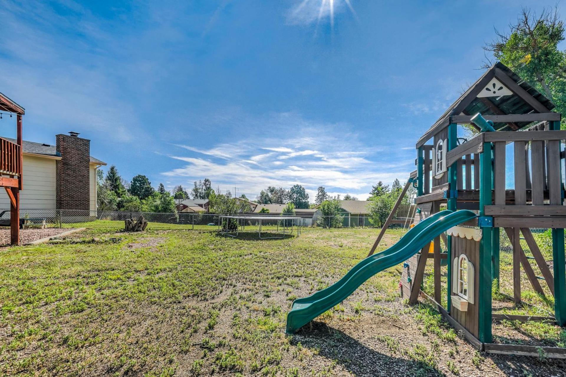 Family Friendly Getaway-4Br-Playset-Trampoline Villa Colorado Springs Exterior photo